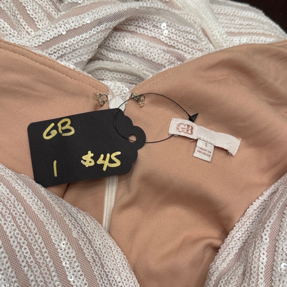 GB White Sequin Sleeveless Gown with Slit - Picture 4 of 5